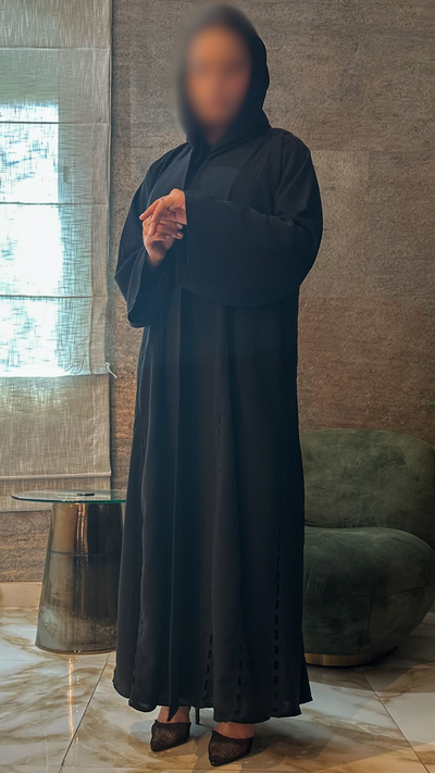 عباية رِواء، ياباني حرير أسود — A26