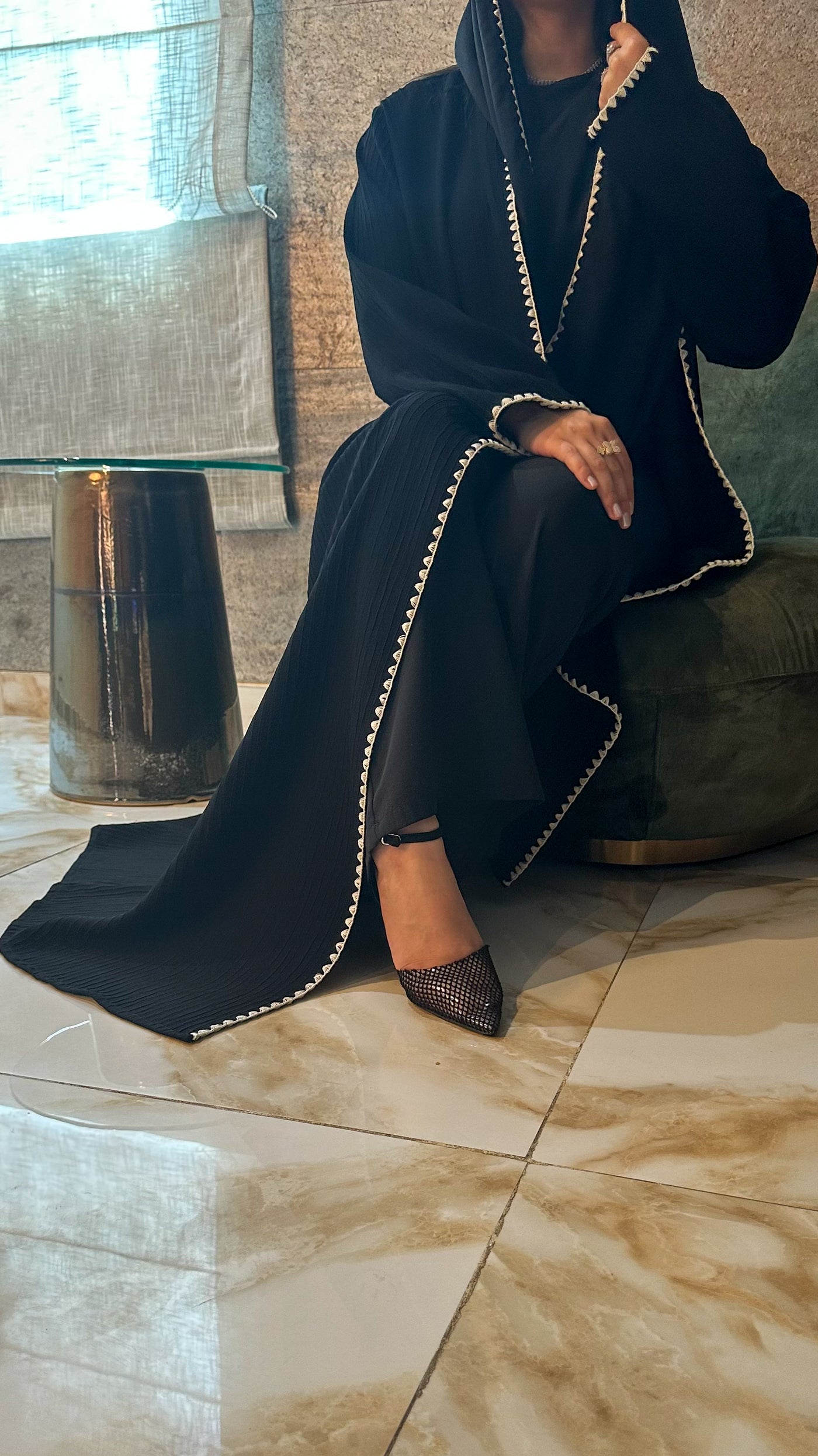 عباية هِبة، كريشه مخطط ناعم — A7