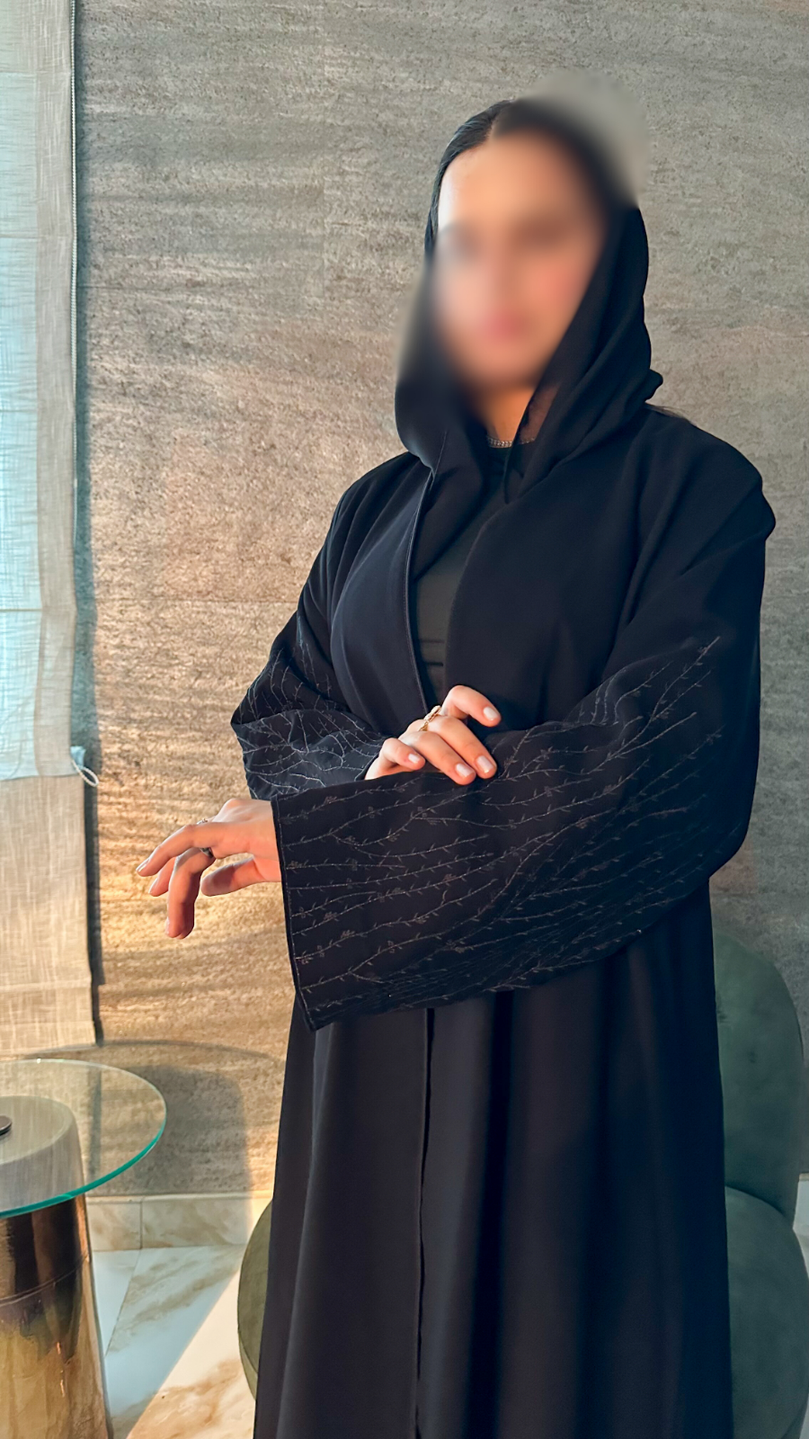 عباية كتان مطرّز أسود — A24