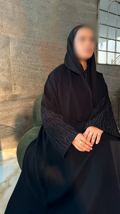 عباية كتان مطرّز أسود — A24